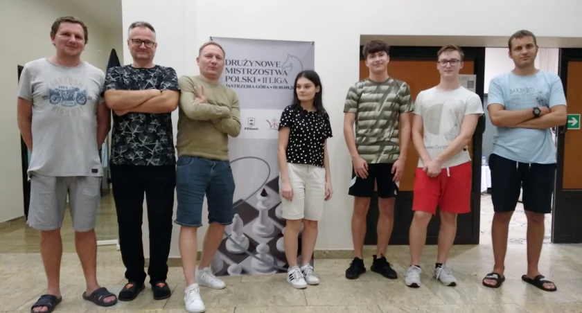 Juniorami na lidze seniorów