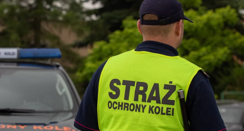 Mandaty za 300 schodków