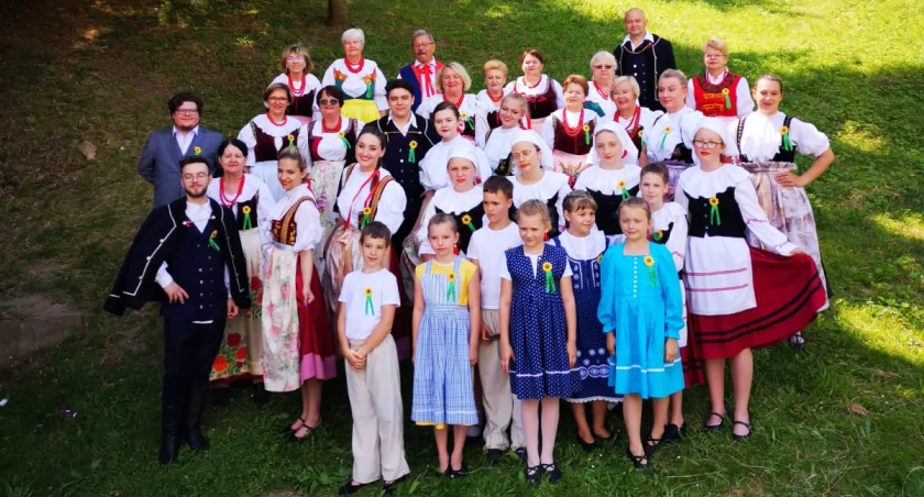 Zespoł Pieśni i Tańca „Nysa” tańczy, śpiewa, koncertuje i zaprasza do wstąpienia w szeregi