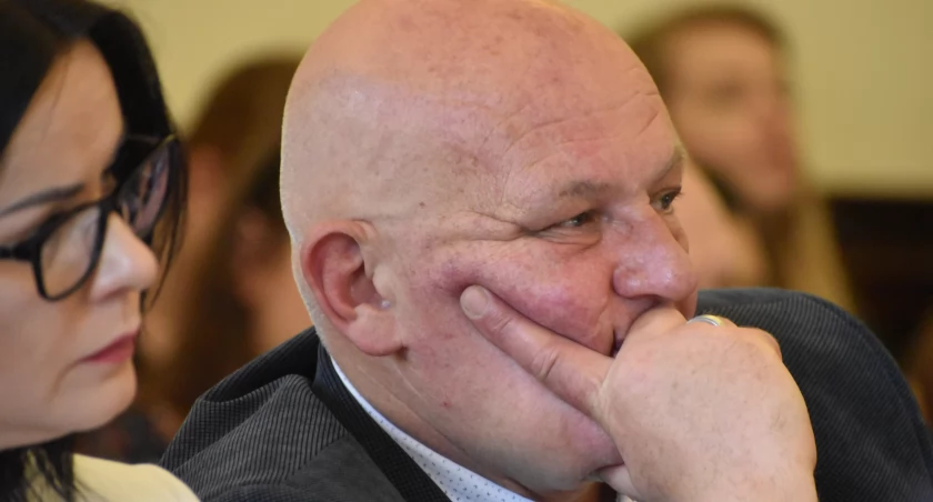  Chcą odwołania starosty