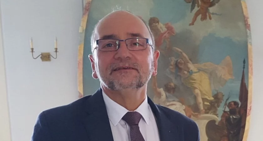 Szupryczyński rezygnuje z walki o fotel burmistrza. Znany jest następca 