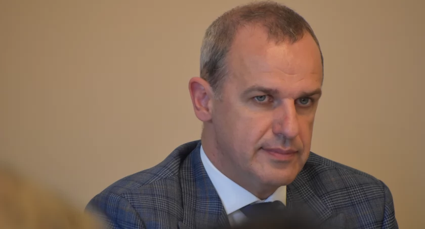 Kontrowersyjne zagraniczne delegacje nyskich radnych. Jeździli tylko wybrani 