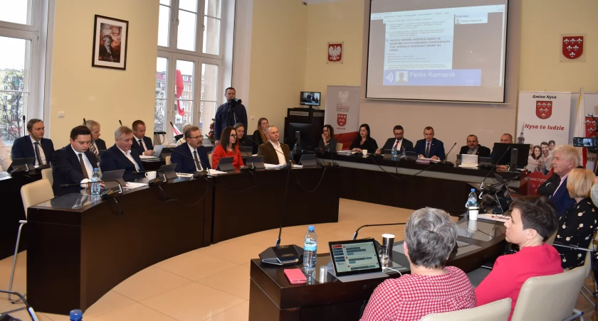 Wybory samorządowe 2024. Miasto traci jeden mandat w radzie miejskiej  