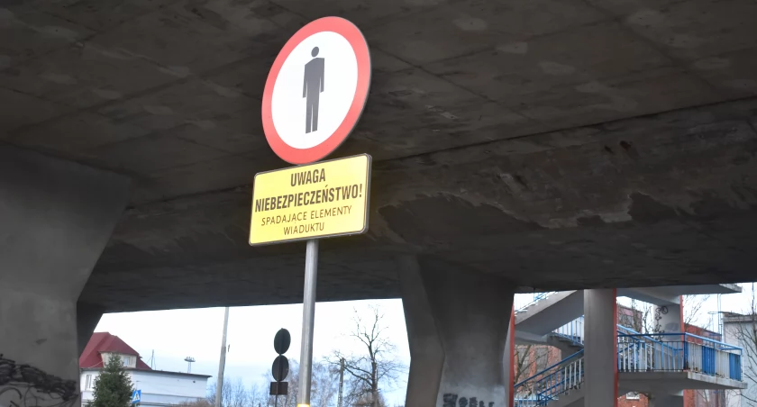 Ośmiu chętnych na remont wiaduktu
