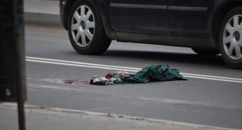 Wypadek! Osobówka potrąciła pieszego [GALERIA]