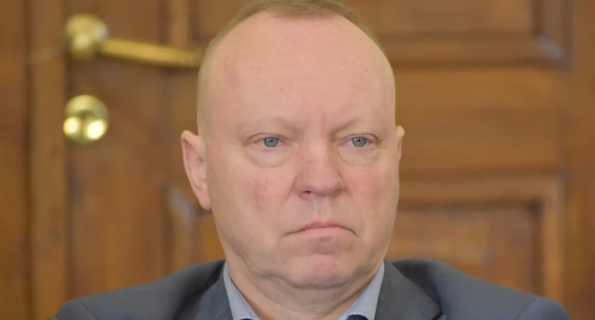 Jacek Chwalaenia: Władze powiatu dostały czerwoną kartkę od wyborców
