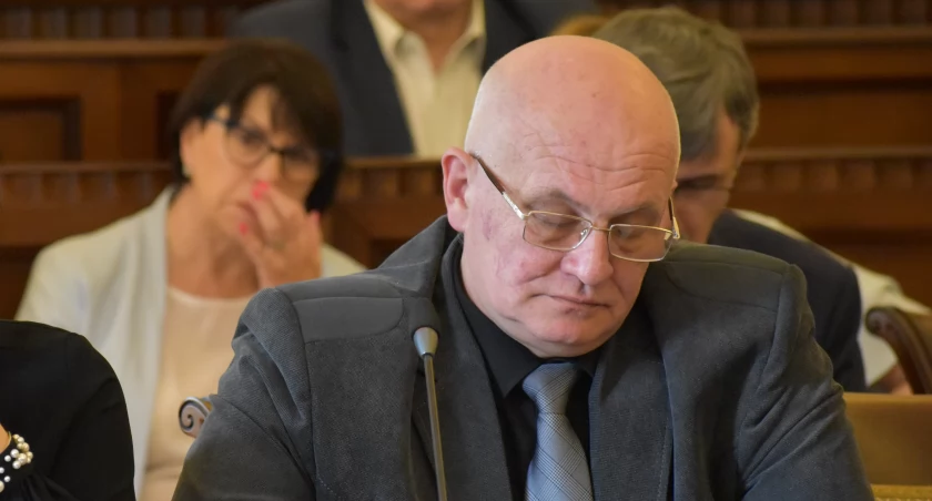 Będą odwoływać starostę Andrzej Kruczkiewicza. Kiedy głosowanie? 