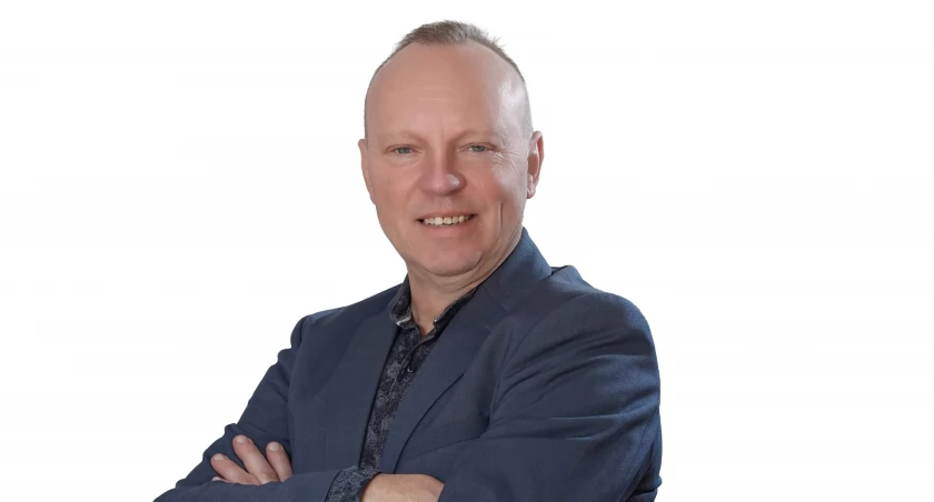 Obiecanki, cacanki a wyborca… Felieton Jacka Chwaleni 