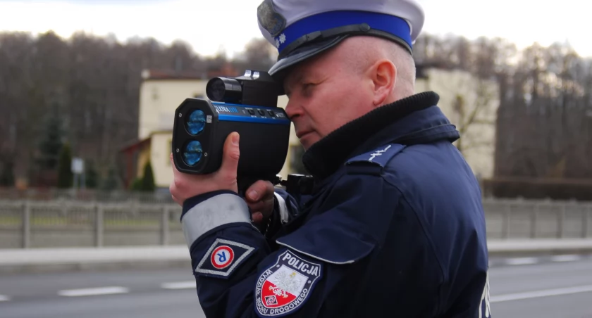 19-letni mieszkaniec Jędrzychowa pędził jak szalony