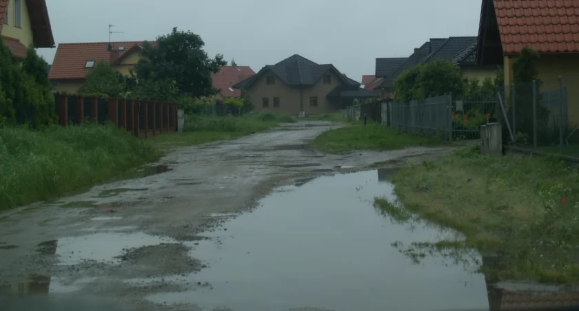 Mniej na drogi w Nysie i sołectwach 