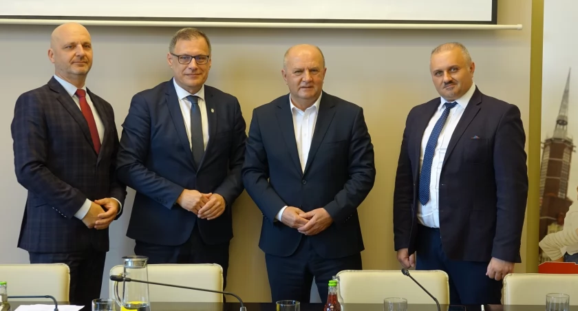 Kolbiarz dogadał się z Paltformą. Będą rządzić w gminie i powiecie 