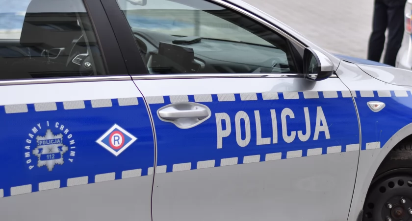 Skradziono auto spod bloku!
