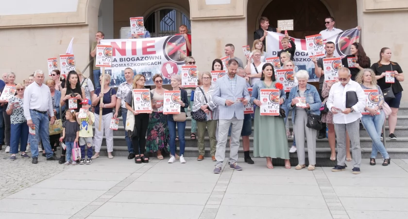 Nie chcą biogazowi w Domaszkowicach! Mieszkańcy protestują!