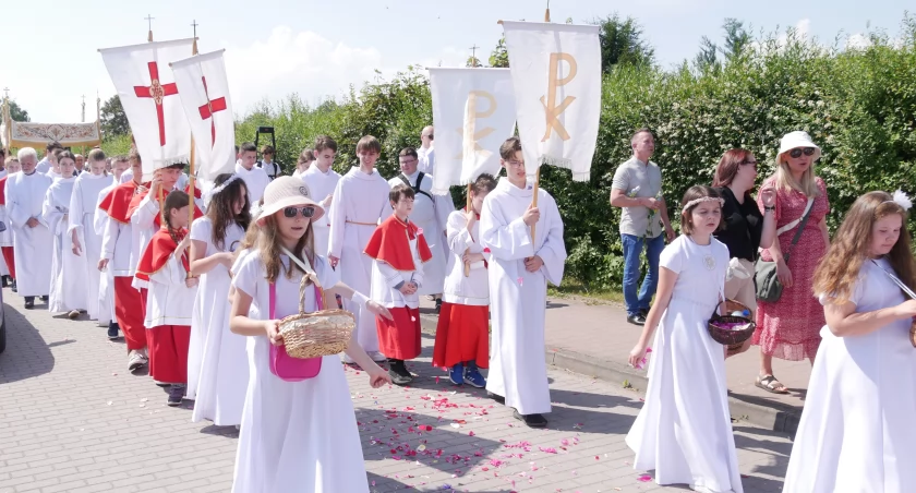 Boże Ciało: Nie wstydzą się wiary 