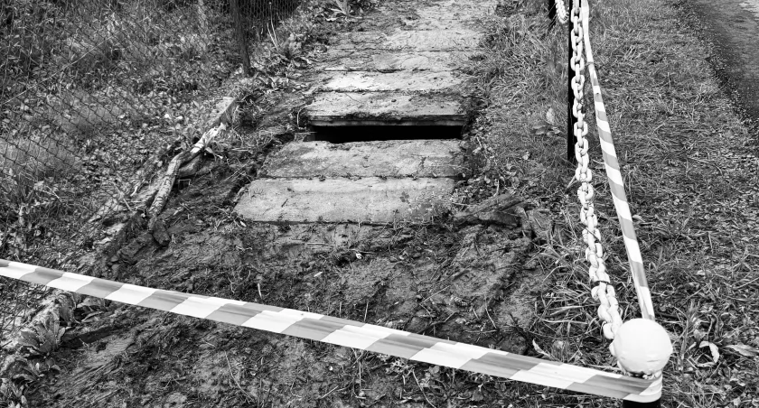 Tragedia! Ofiara nawałnicy. Mężczyzna chciał udrożnić rów przed domem 