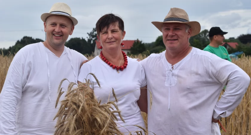 Takie żniwa tylko w Piątkowicach [FOTORELACJA]