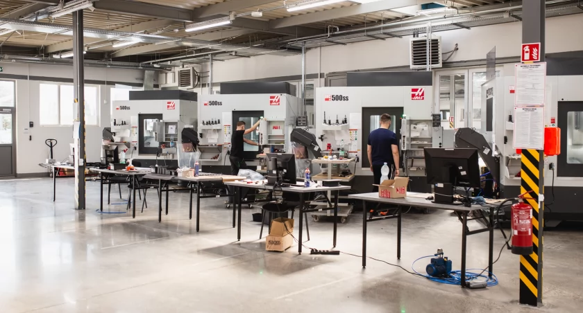 AWGTECH - Nyski lider innowacyjnych rozwiązań branży technologicznej