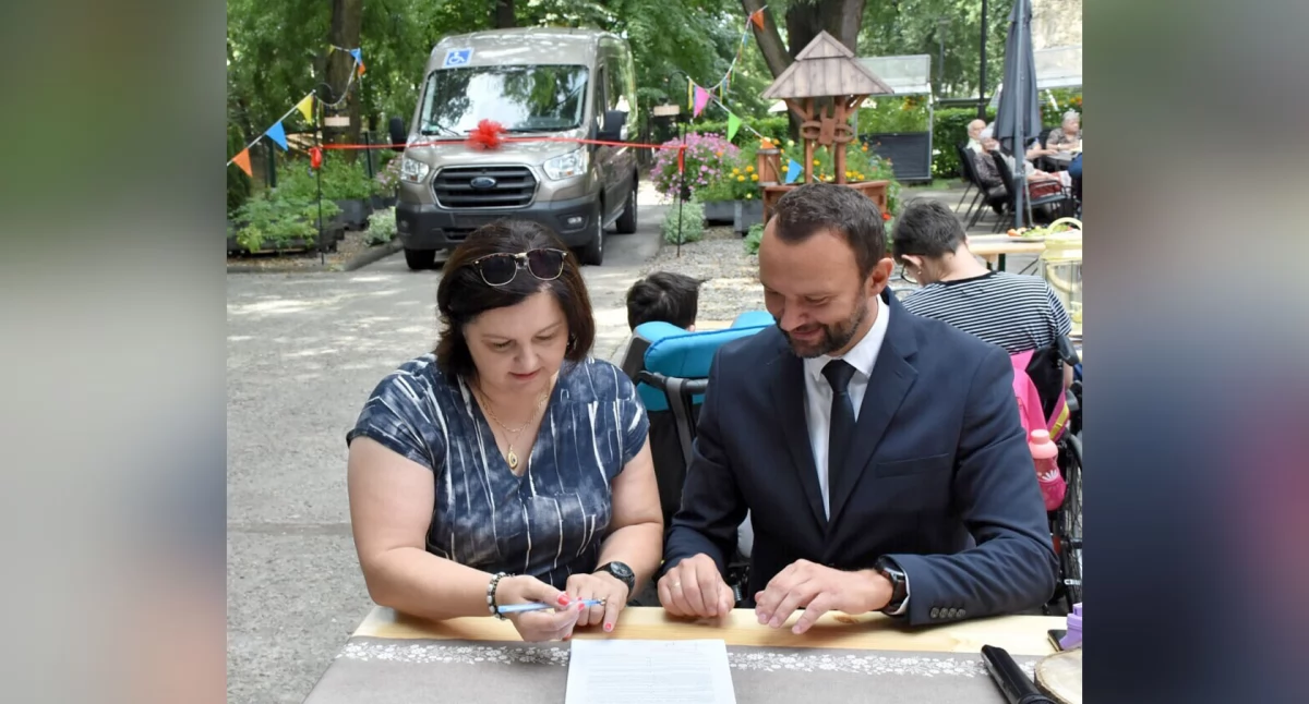 Nowy samochód dla Środowiskowego Domu Samopomocy