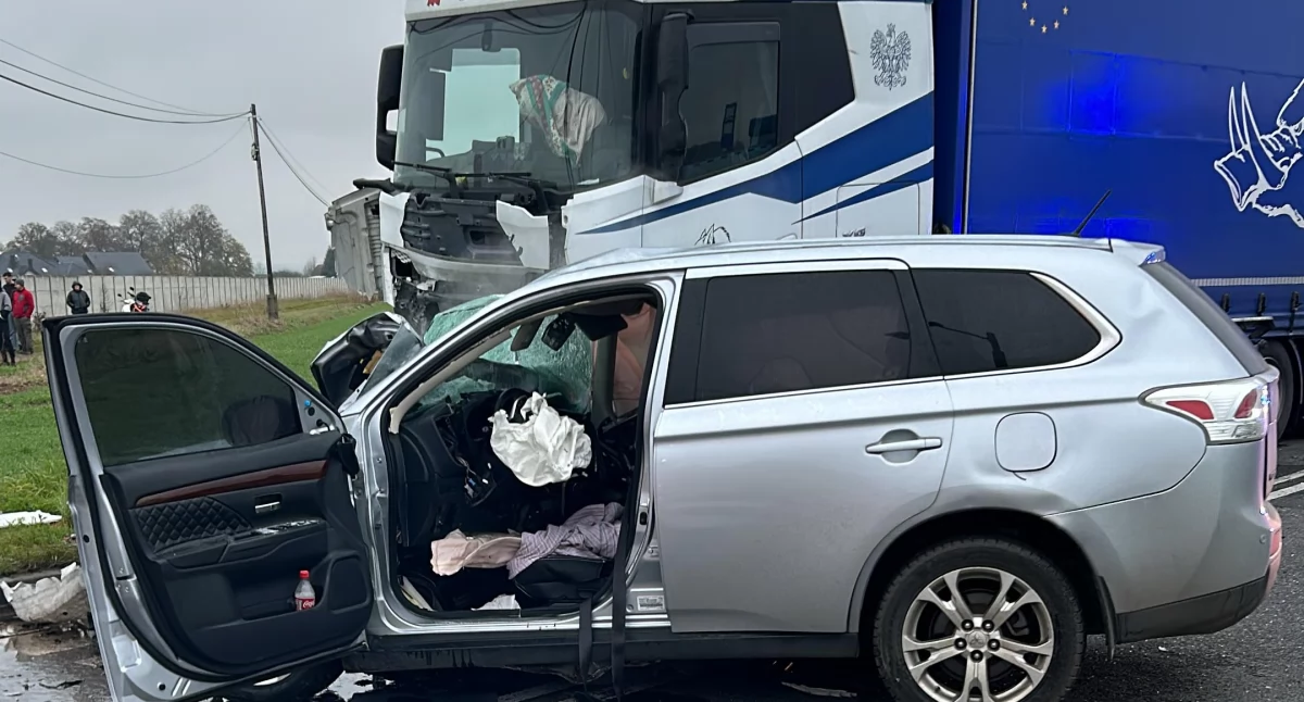 Wypadek na drodze między Skoroszycami a Makowicami