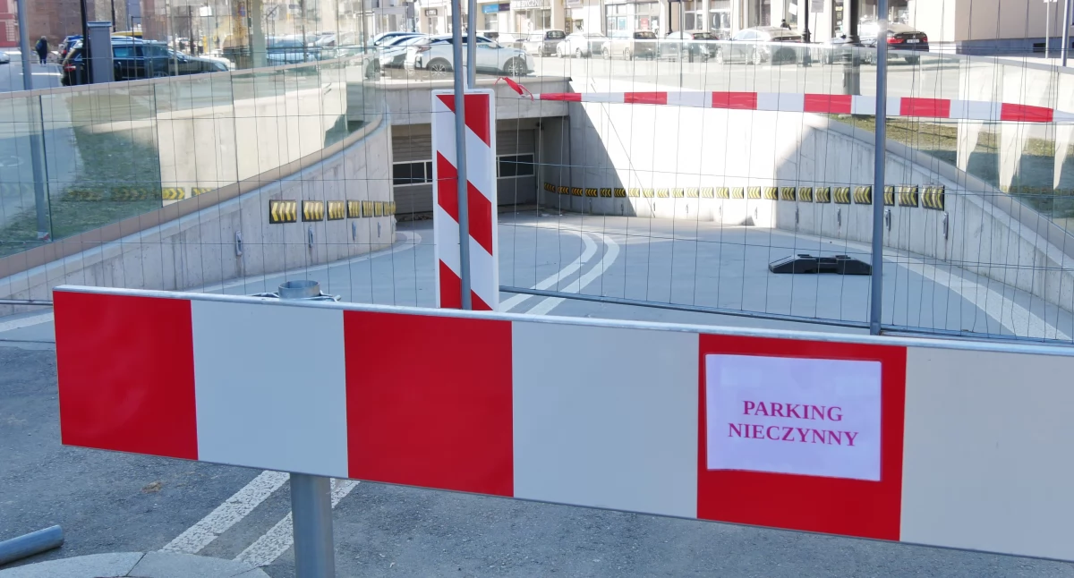 Problemy z parkingiem podziemnym na Piastowskiej