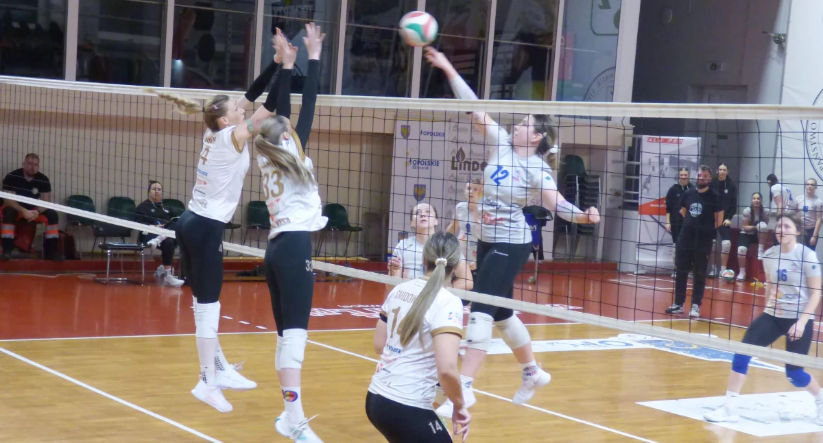 Trzeci stracony set Komunalnika