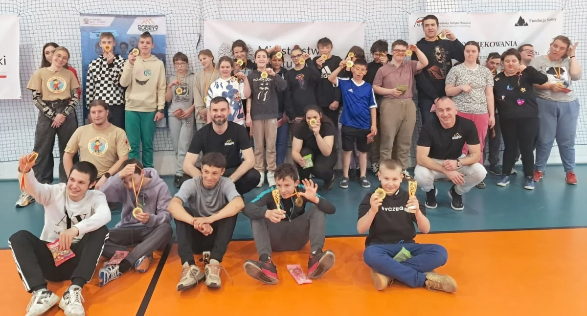 Rodzinna Paraolimpiada Sportowa w Zespole Placówek Specjalnych w Nysie