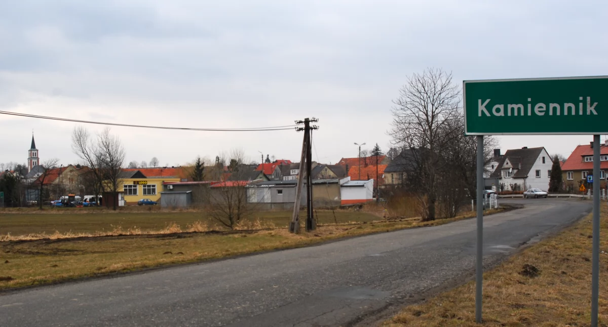 Ile osób pracuje w urzędzie?