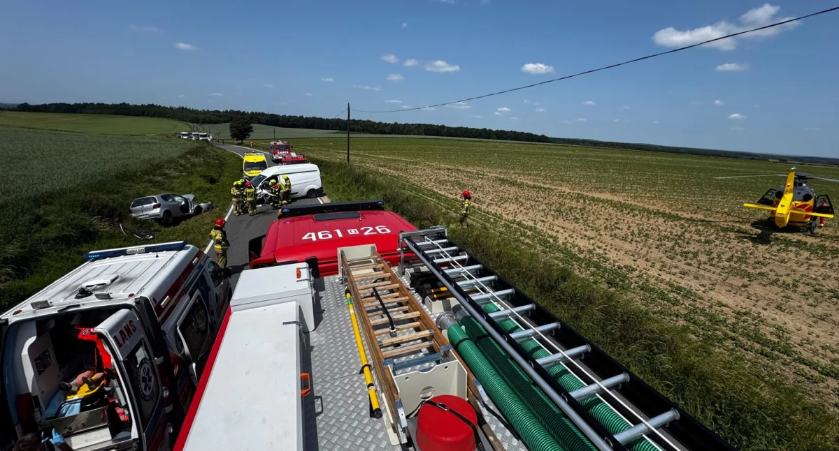 Zderzenie busa z osobówką
