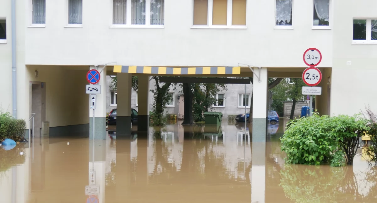 Pieniędzy starczy tylko na 100 budynków w kraju!