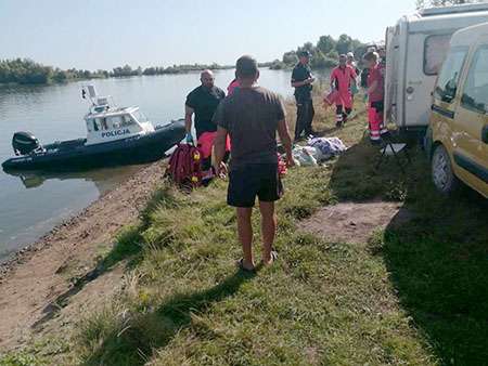Tragedia nad jeziorem. Mąż nie żyje, żona w ciężkim stanie