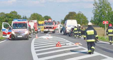 Zginął pieszy i motocyklista