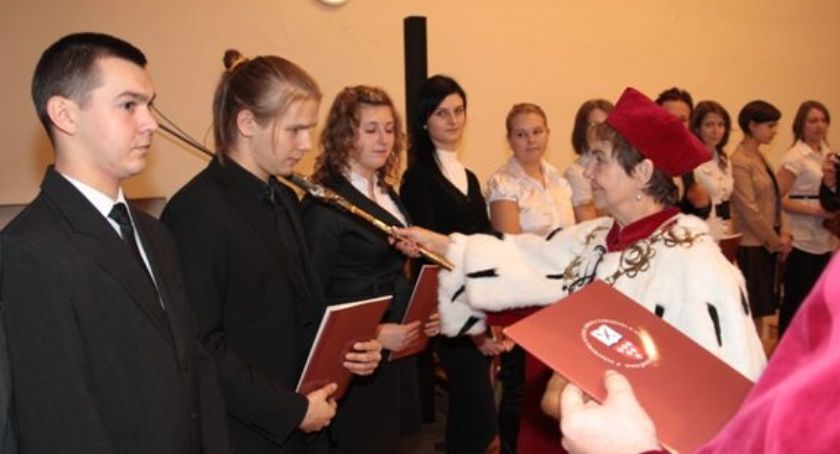 Wyciekły dane osobowe nyskich studentów 