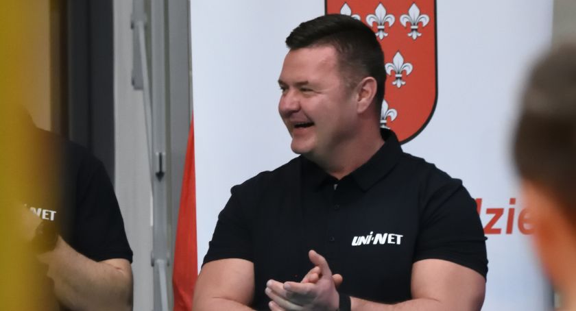 Sąd miażdży przewodniczącego rady powiatu 