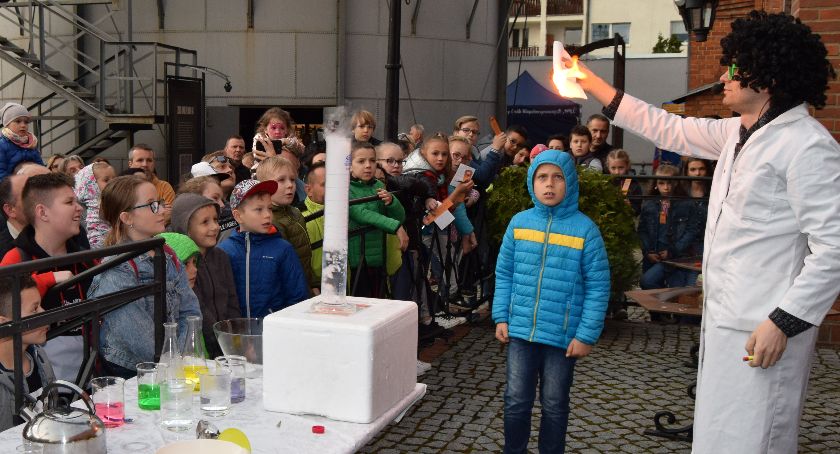 Ogniste sztuczki alchemika