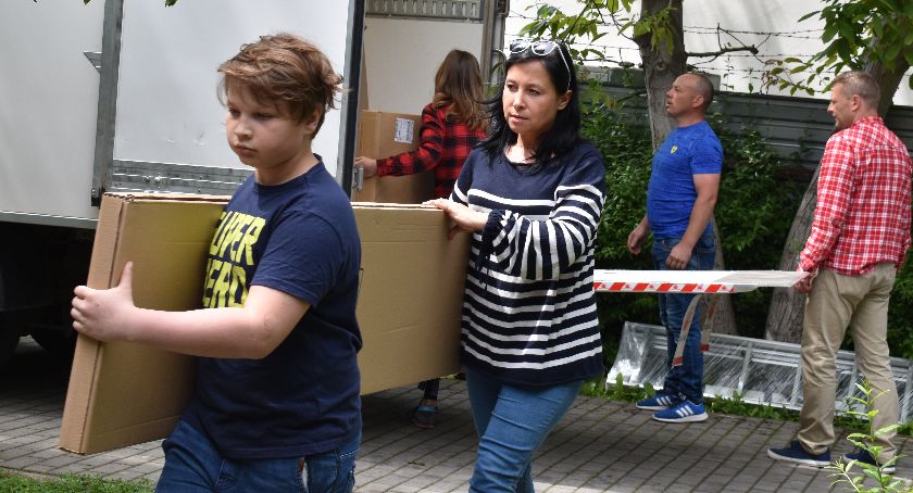 Prezenty i czeki na kolonie