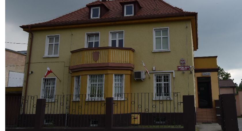 Policjanci skarżą się na komendanta