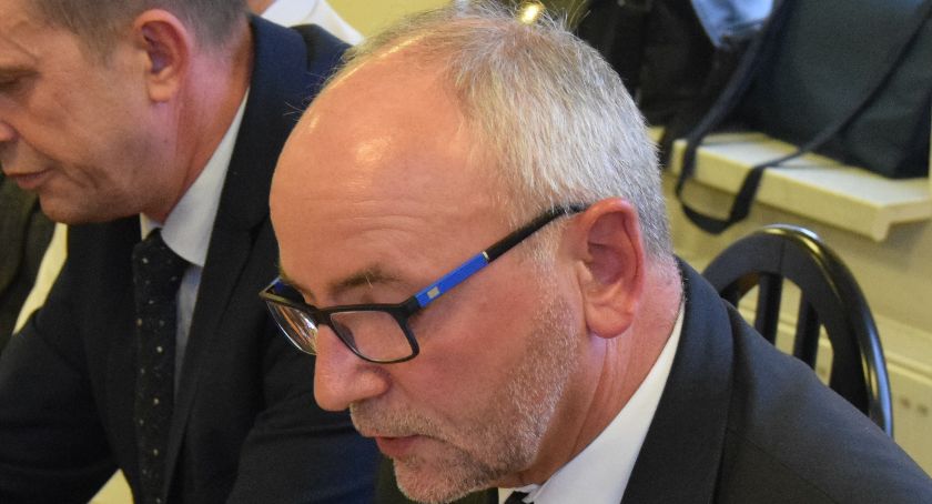 Powiat i gmina licytują się ile dali na szpital
