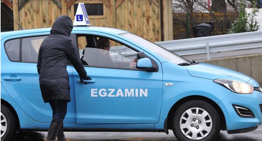 Nieprawidłowe egzaminy na instruktorów prawa jazdy