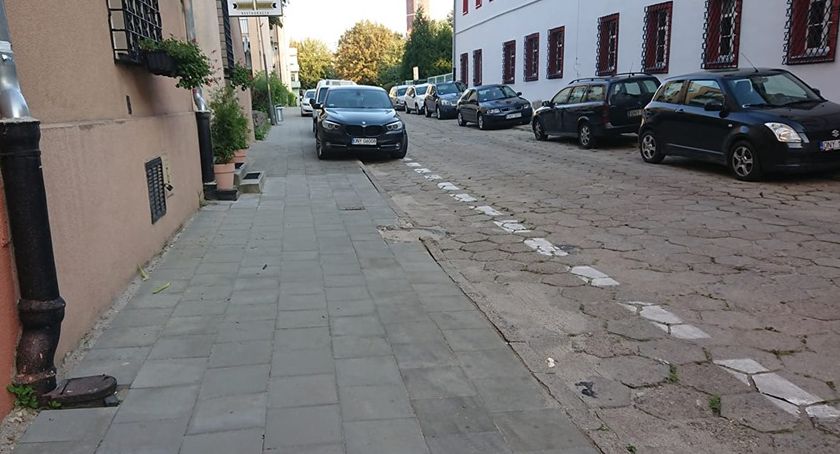 Walka o podwórko