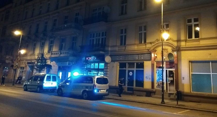 Nocny nalot na salon gier