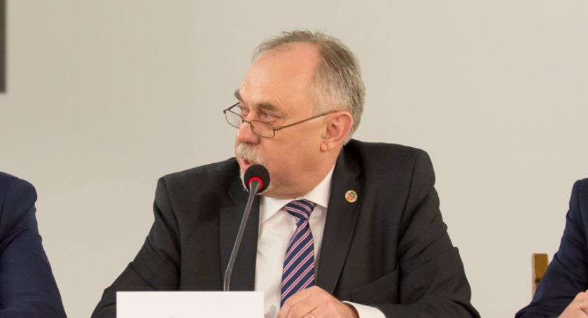 Nawet się człowiek w Sejmie wódki napić nie może!