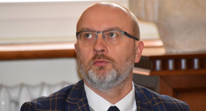 Specjalista chce pracować, ale nie w ZOZ-ie