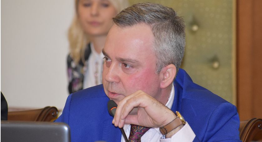 Administracja oświaty chce podwyżek