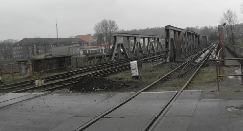 Szybciej pociągiem do Brzegu