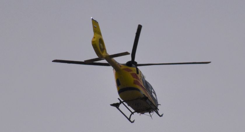 Wypadek w Paczkowie. Po ranną przyleciał helikopter