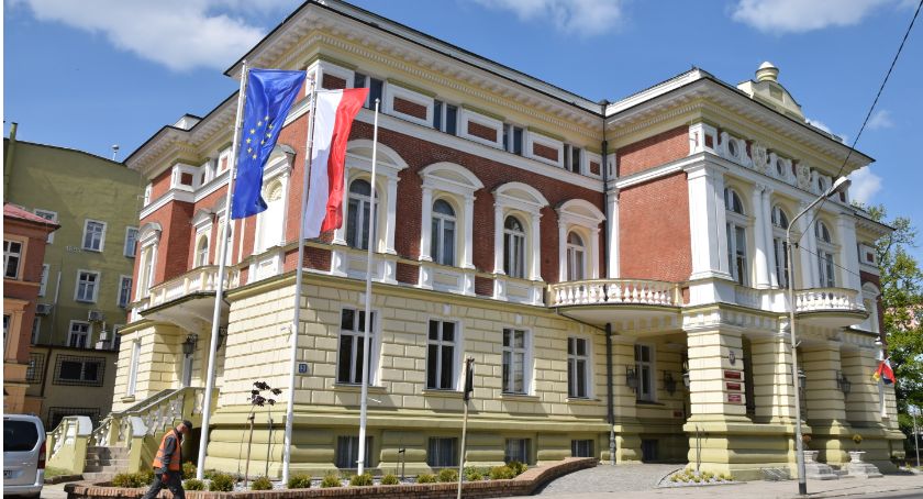 Ile długów ma powiat? 