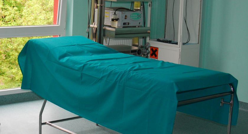 Koronawirus: Zamykają wszystkie szkoły w Polsce 