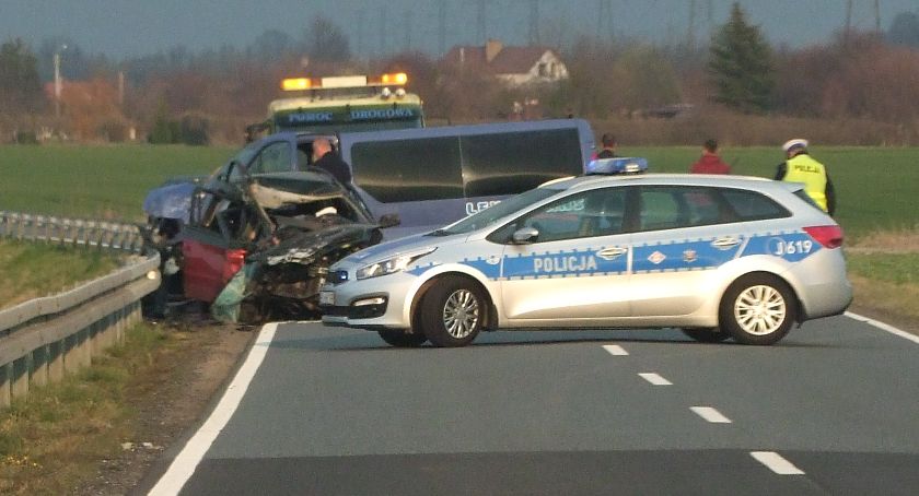 Wypadek w Charbielinie. LPR zabrał rannego