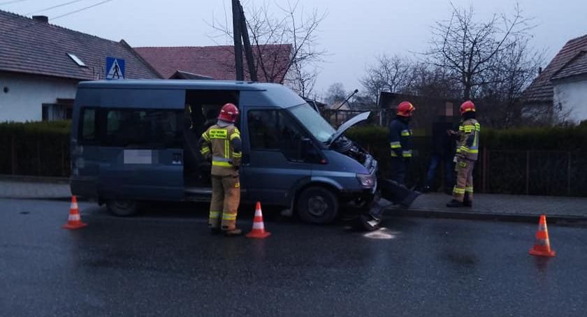 Malerzowice Wielkie: Bus wypadł z drogi 