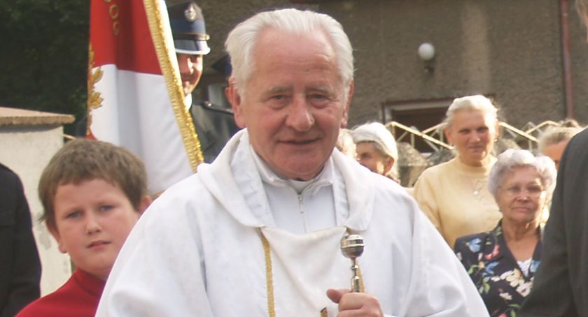 Ksiądz wydał książkę o wsi